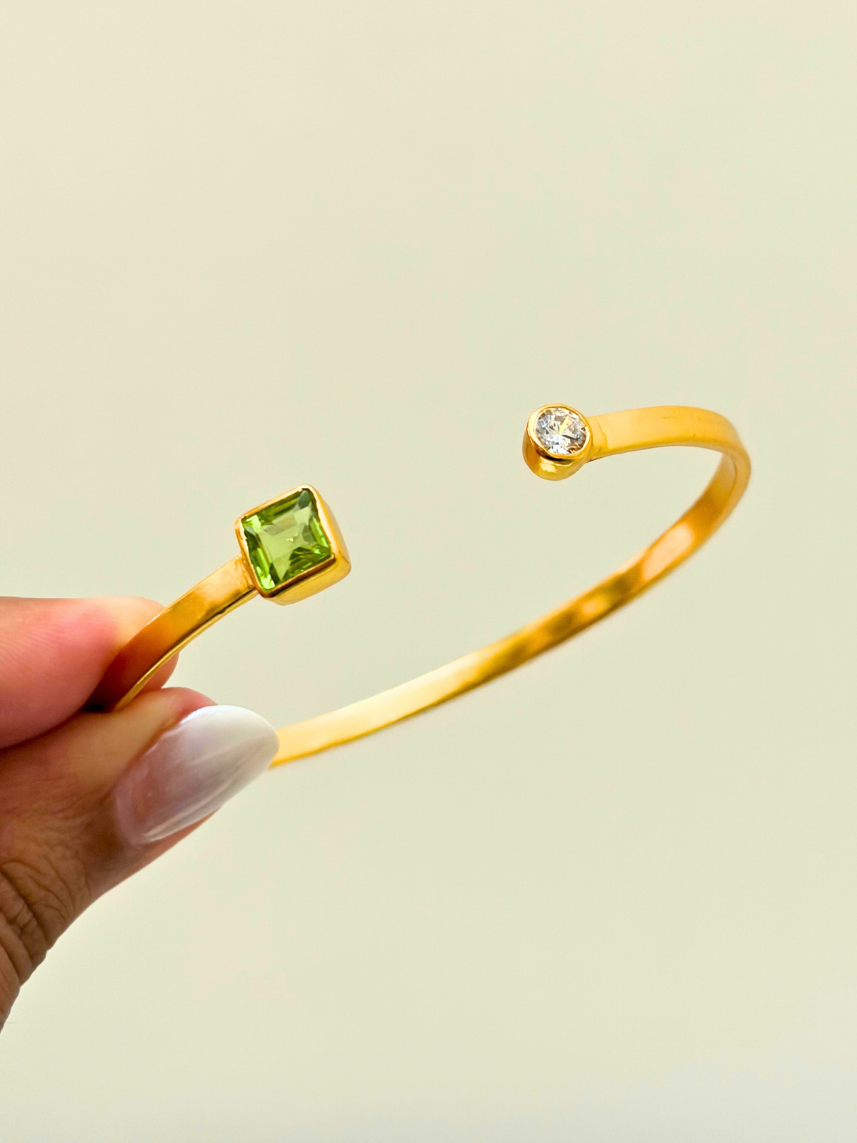 Ivy | Peridot Open Bangle in 925 Sterling Silver