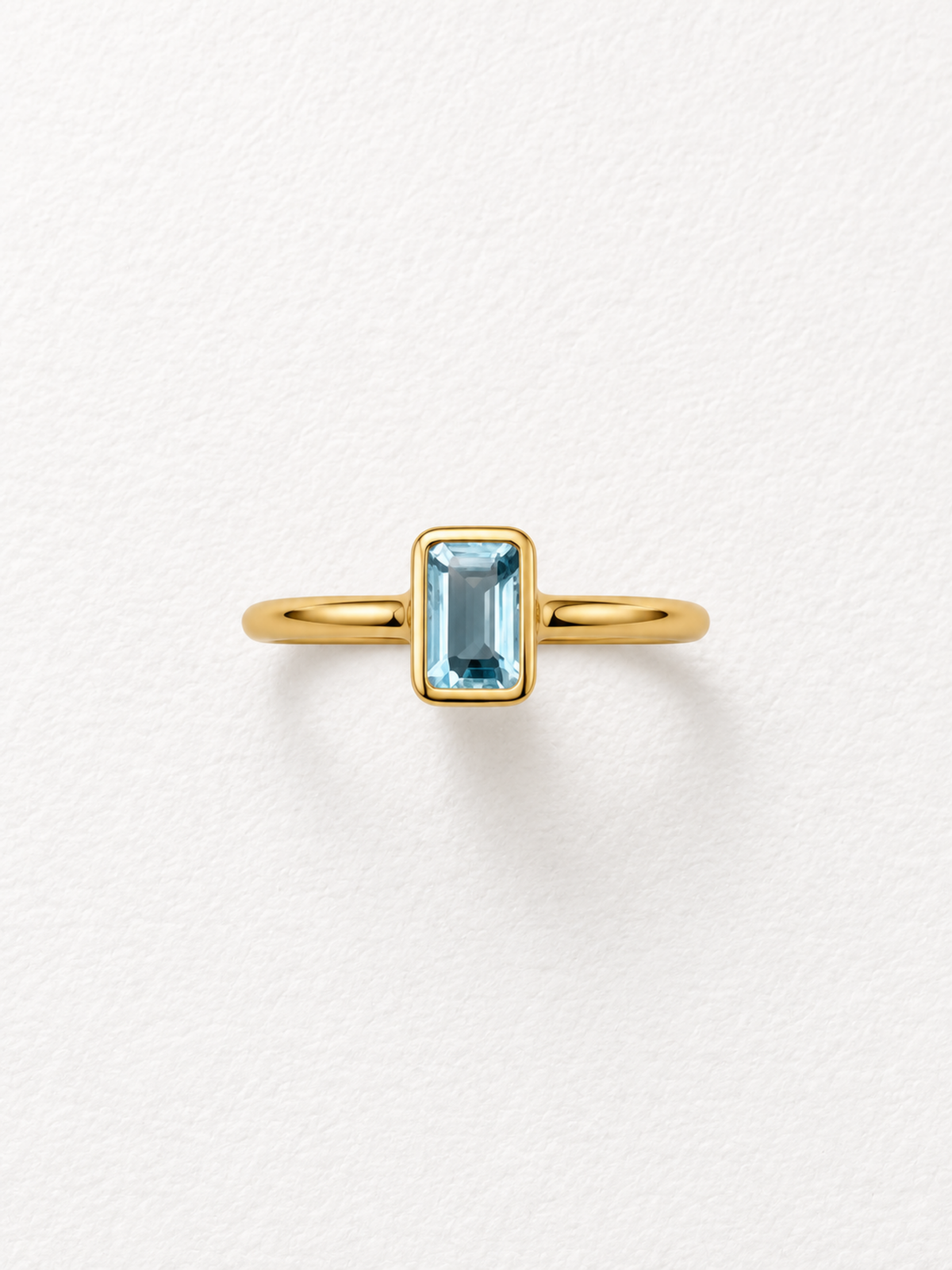 Delicate | Blue Topaz Ring in 925 Sterling Silver