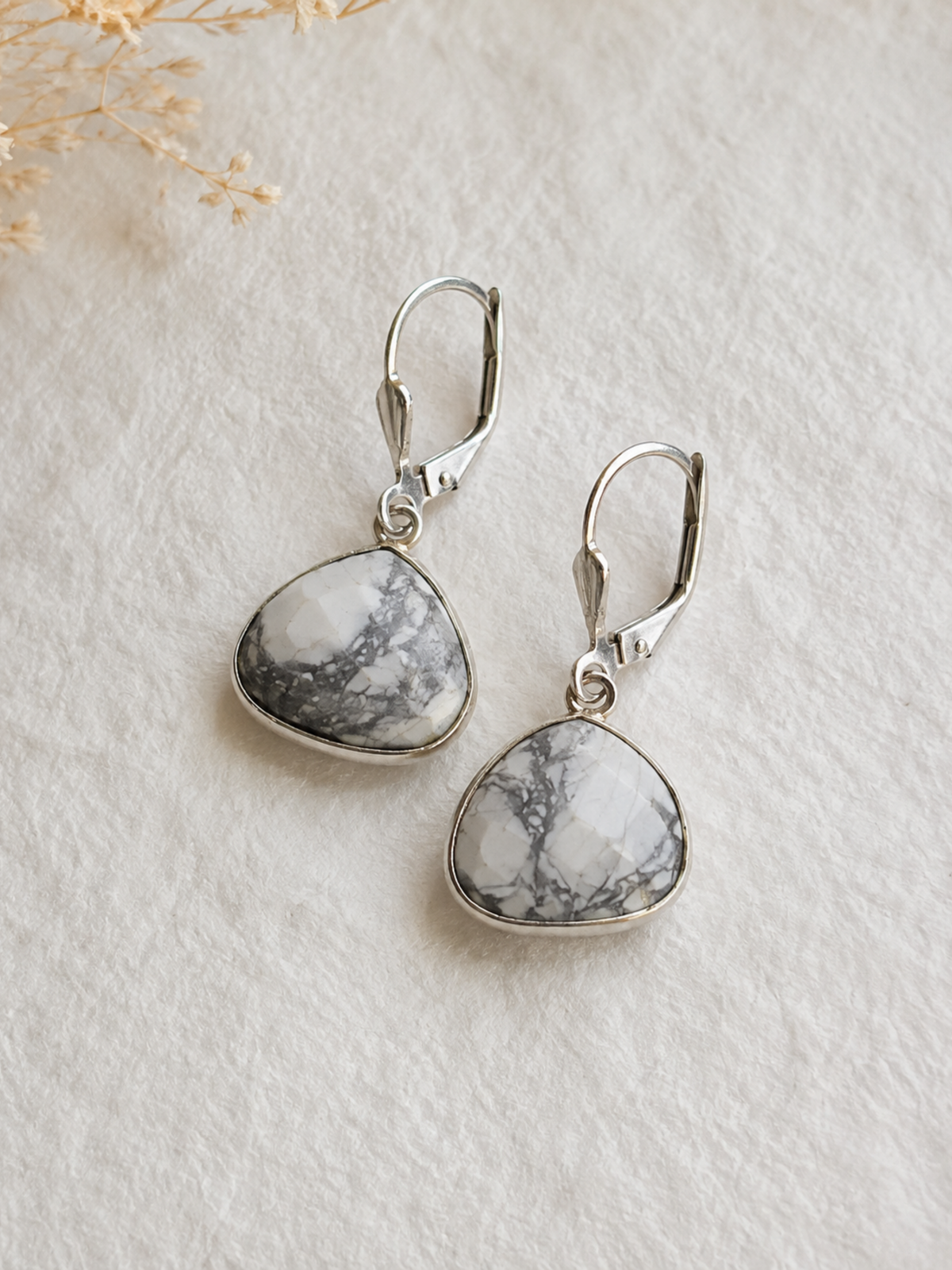Howlite Trillion Leverback Drop Earrings in 925 Silver