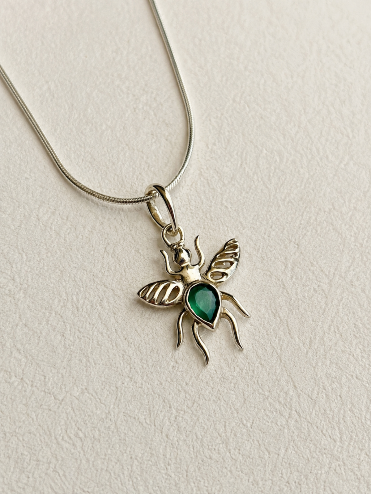 Green Onyx Bee Pendant in 925 Sterling Silver