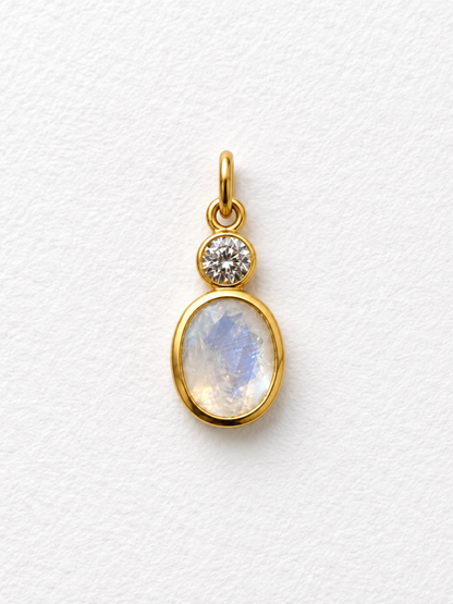 Moonbeam | Moonstone Pendant in 925 Sterling Silver