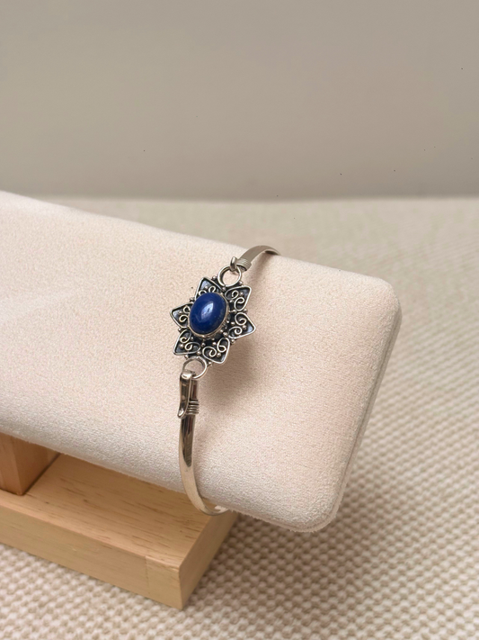 Lapis Lazuli Floral Bangle in 925 Sterling Silver Ð Adjustable Blue Gemstone