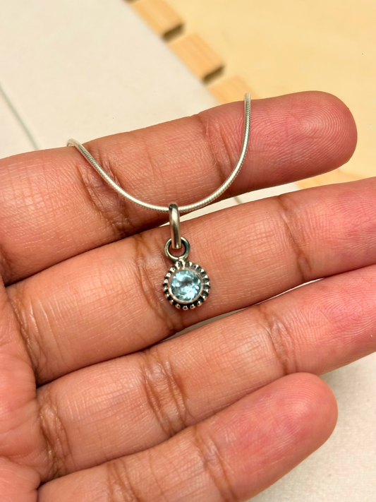 Blue Topaz Round Pendant in 925 Sterling Silver
