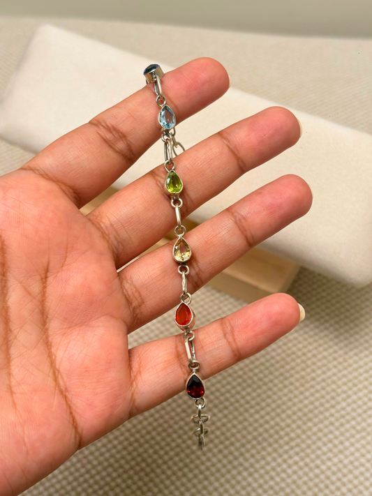 Seven Chakra Gemstone Bracelet in 925 Sterling Silver Ð Multicolor Teardrop