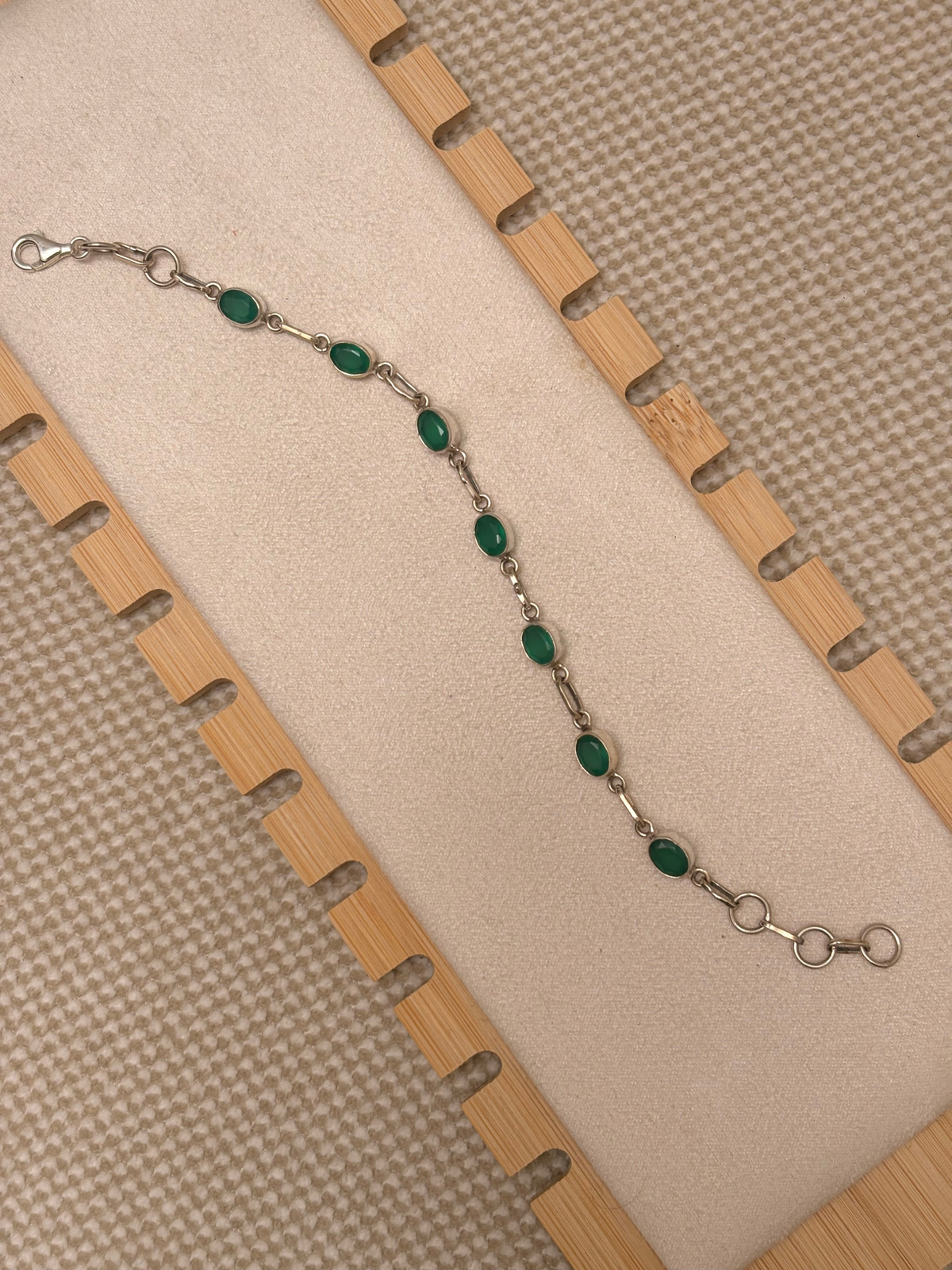 Green Onyx Oval Bracelet in 925 Sterling Silver Ð Green Gemstone Jewelry