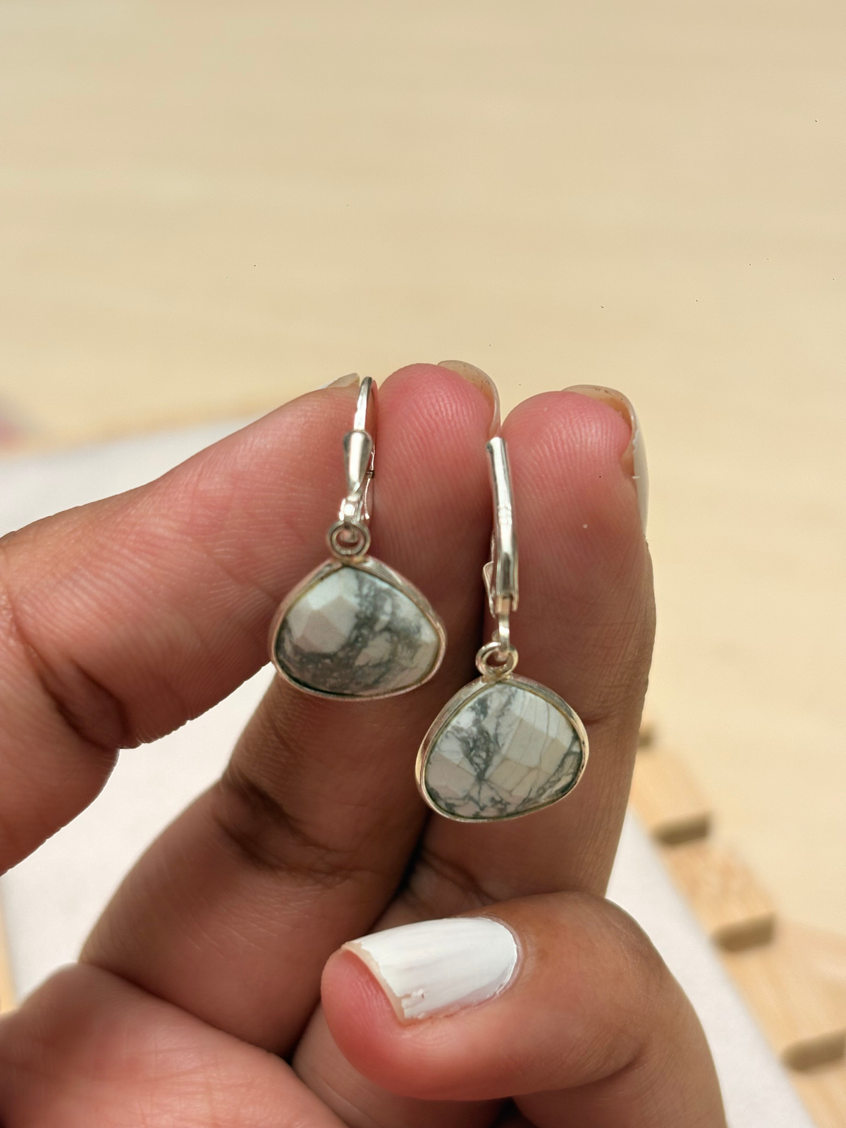 Howlite Trillion Leverback Drop Earrings in 925 Silver