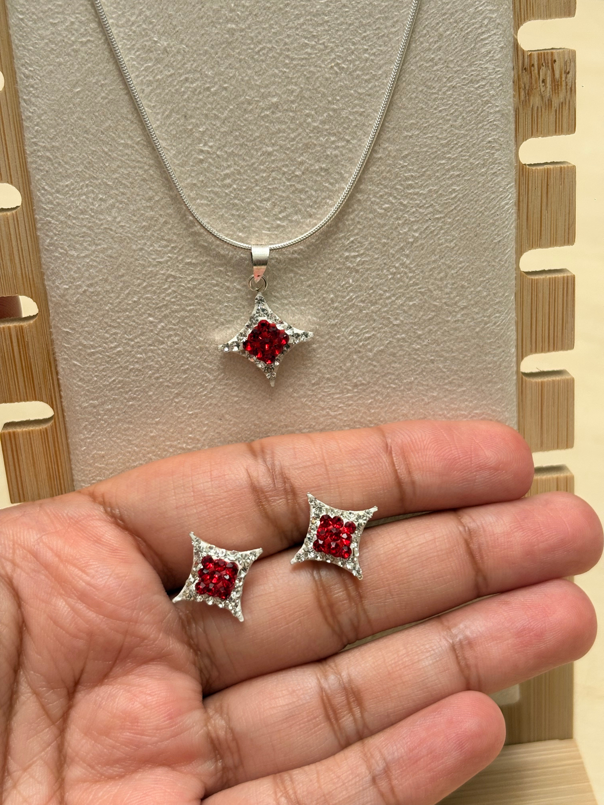 Swarovski Crystal Starburst 925 Silver Pendant & Stud Set