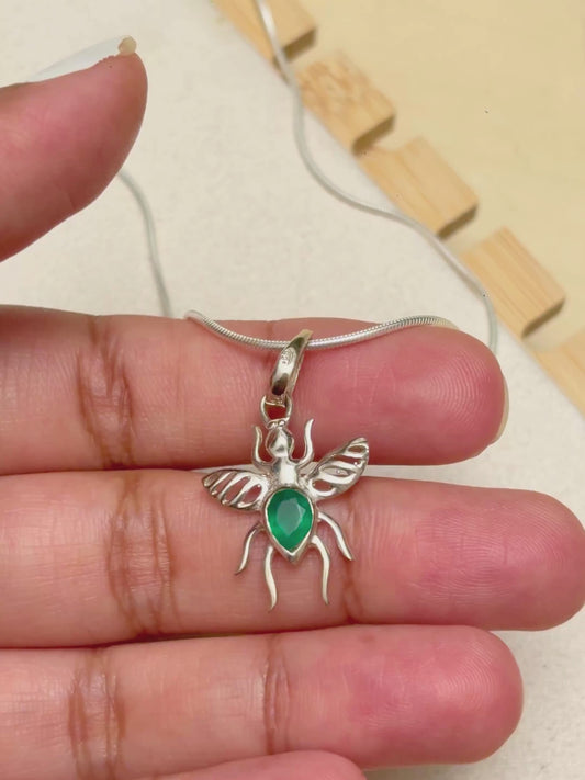 Green Onyx Bee Pendant in 925 Sterling Silver